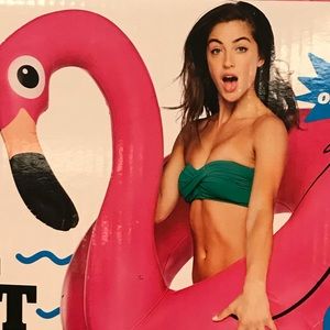 Meet your Posher, Christy